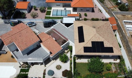 Installation de panneaux photovoltaïques SUNPOWER à Canet-en-Roussillon